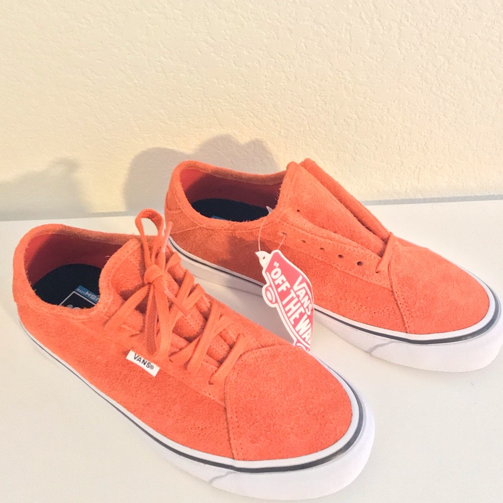 Suede Orange Vans! 🍊